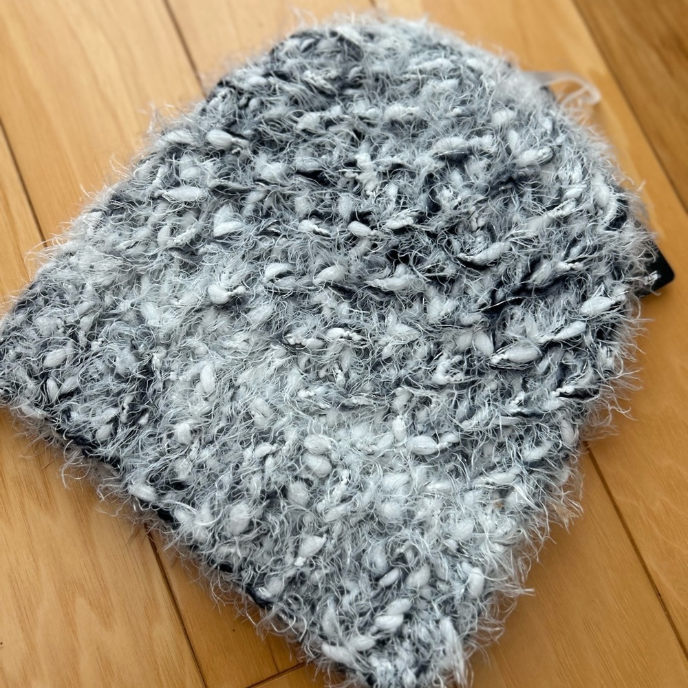 NWT Skechers Women’s Black Combo Beanie Toboggan Hat - Picture 10 of 12
